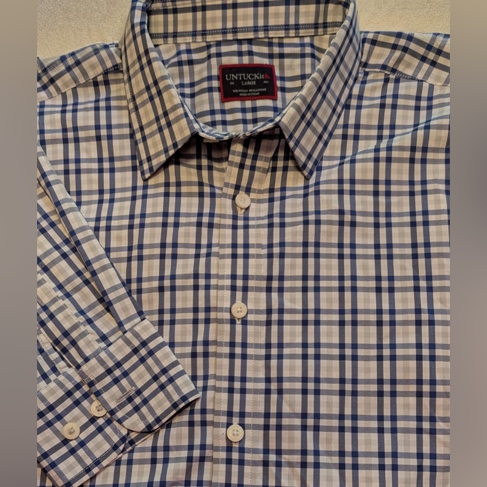 Untuckit Allendale Oxford 
Men’s Large
Dry Cleaned Condition